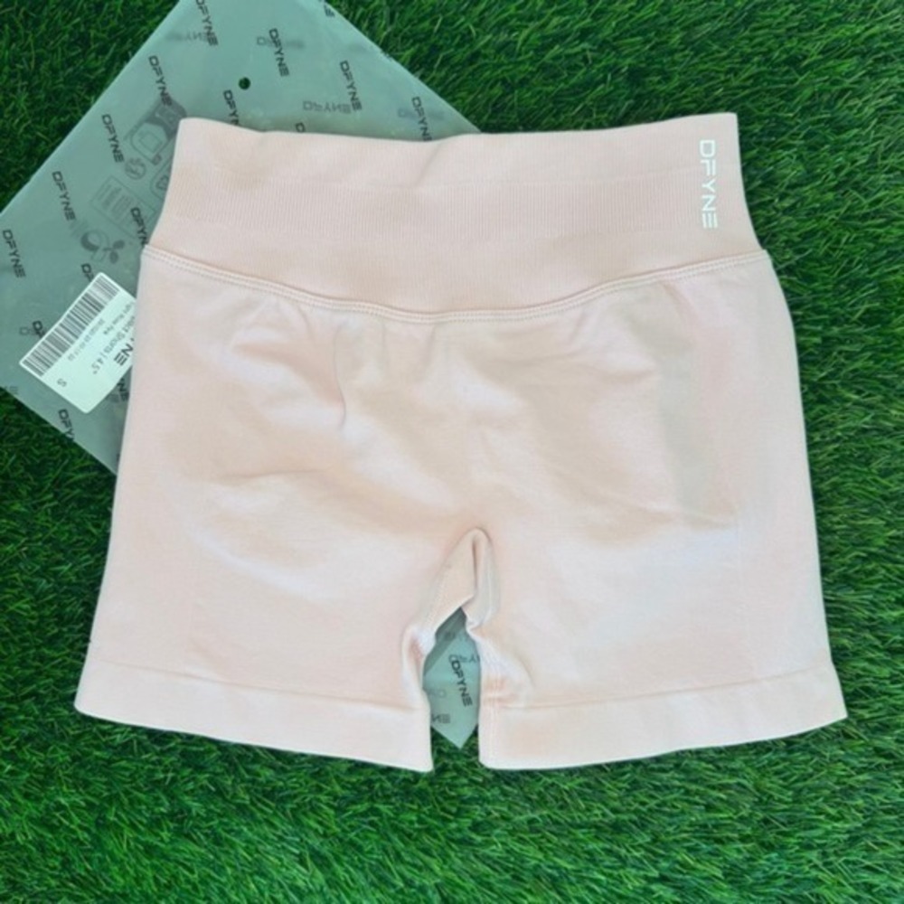 Dfyne impact shorts 4.5" light rose pink small - Picture 2 of 5